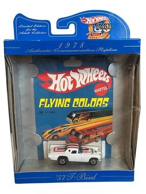 Hot Wheels '57 Ford T-BIRD White 30th Anniversary  FLYING COLORS